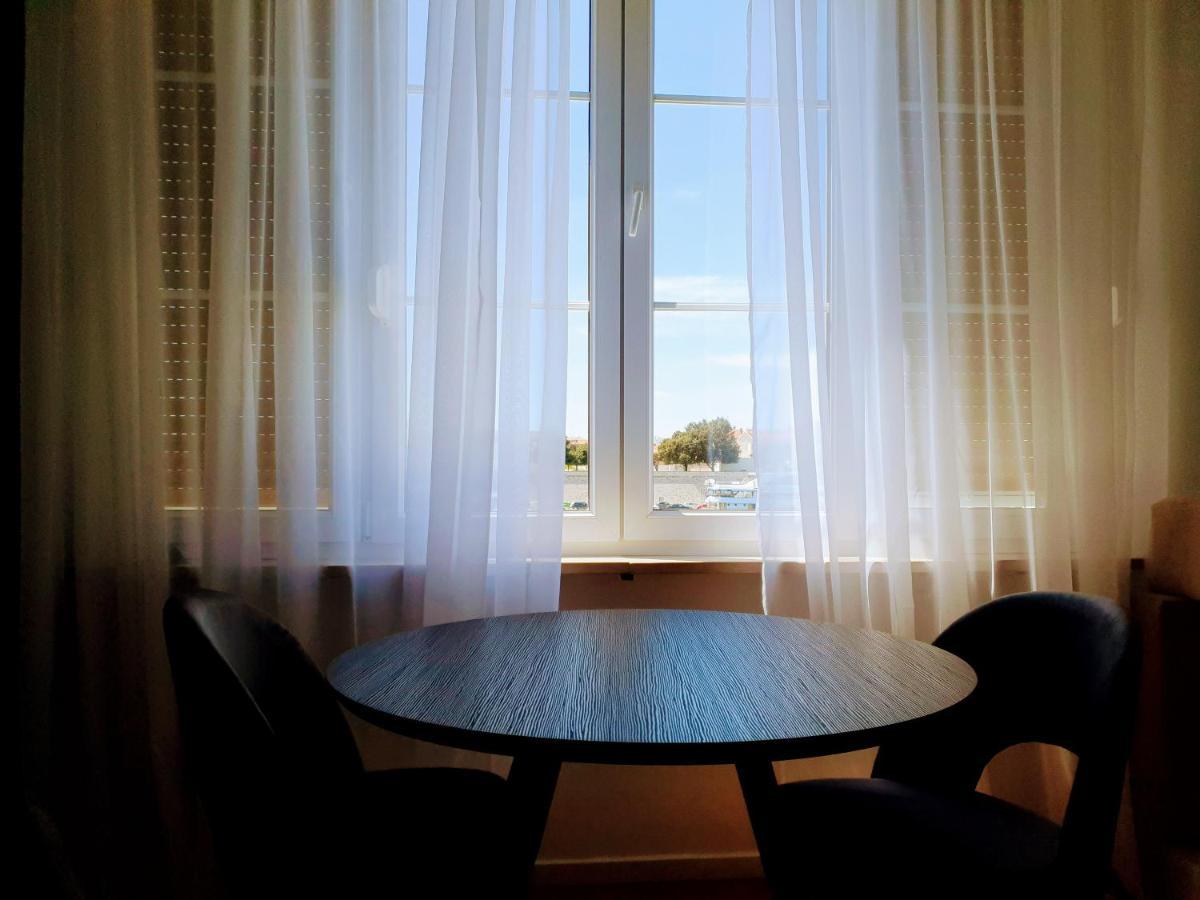 זאדאר Accommodation Iva מראה חיצוני תמונה