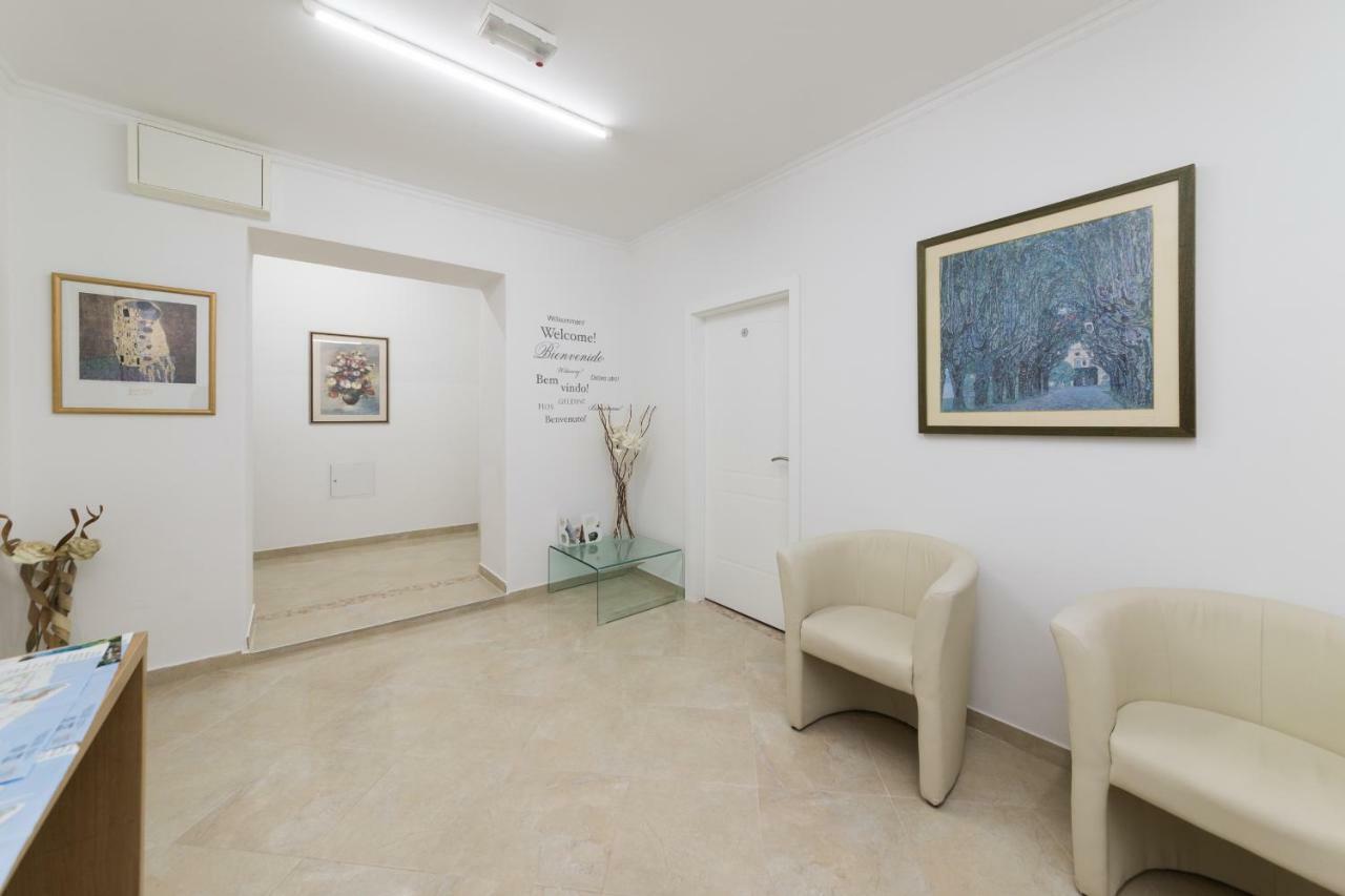 זאדאר Accommodation Iva מראה חיצוני תמונה