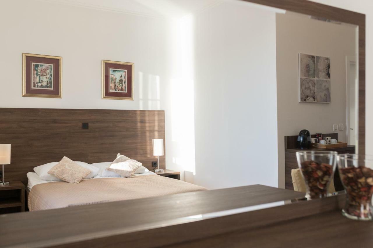 זאדאר Accommodation Iva מראה חיצוני תמונה